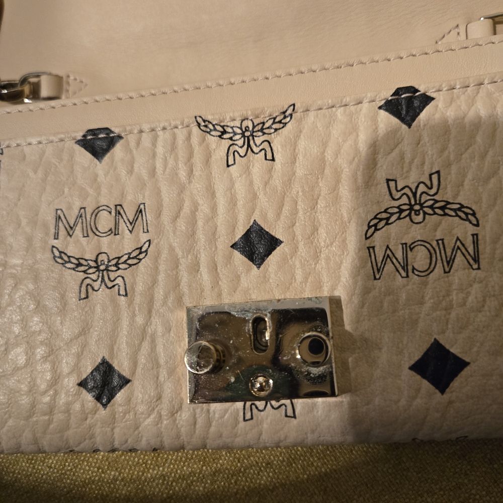 MCM Cream Leather Wallet - Picture 5 of 5